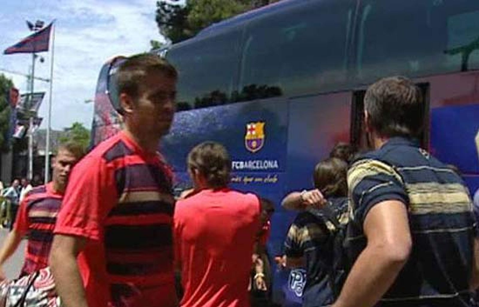 Piqué se ha lesionado en el partido ante el Depor y es duda para jugar con la selección española