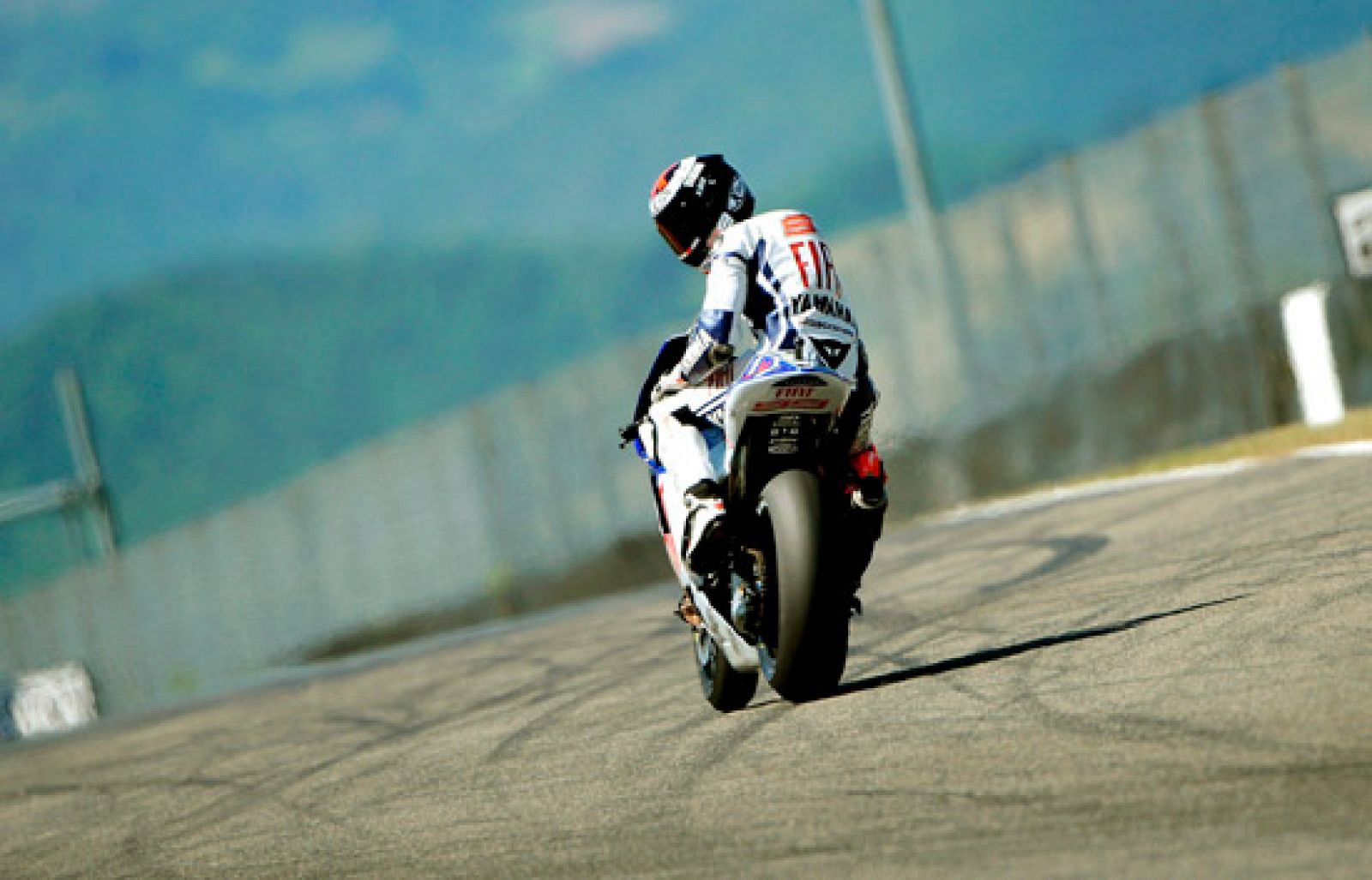 La lluvia no ha faltado a su cita con la quinta prueba del Mundial.