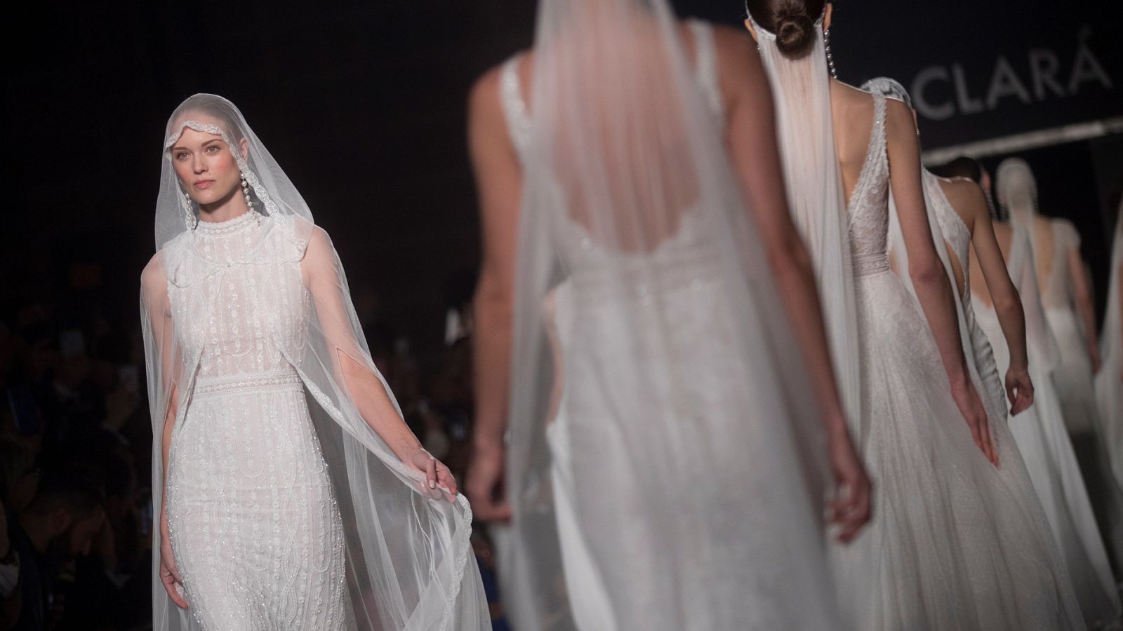 Finalizan los desfiles de la moda nupcial