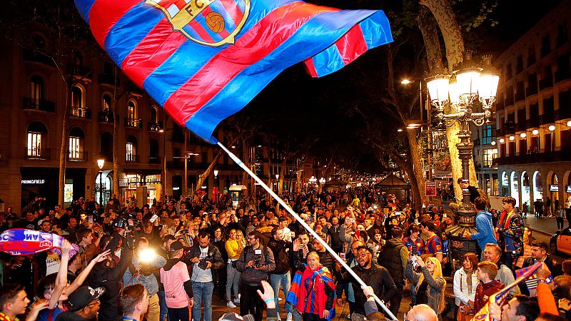 La afición culé toma Canaletas