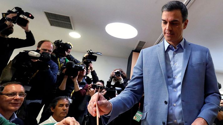 Informativo 24h - Los líderes de PSOE, Unidas Podemos y Ciudadanos votan en las elecciones generales