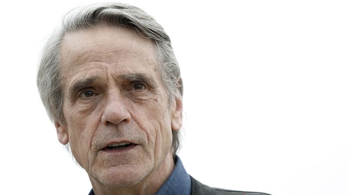Telediario 1 - Jeremy Irons recibe el Premio de Honor de Cinematografía Sant Jordi de RNE
