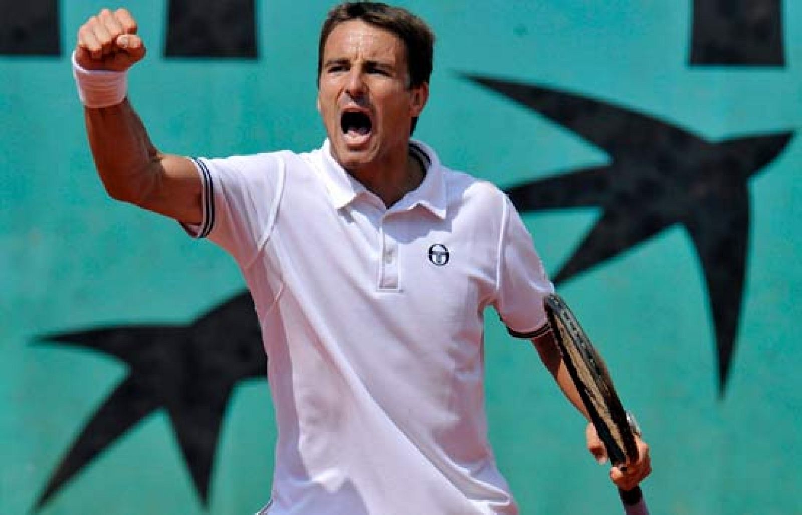 Robredo pasa a cuartos | Ver