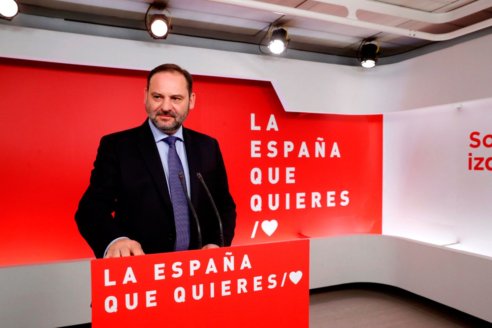El PSOE descarta un Gobierno con Ciudadanos aunque aseguran que hablarán con todos los grupos