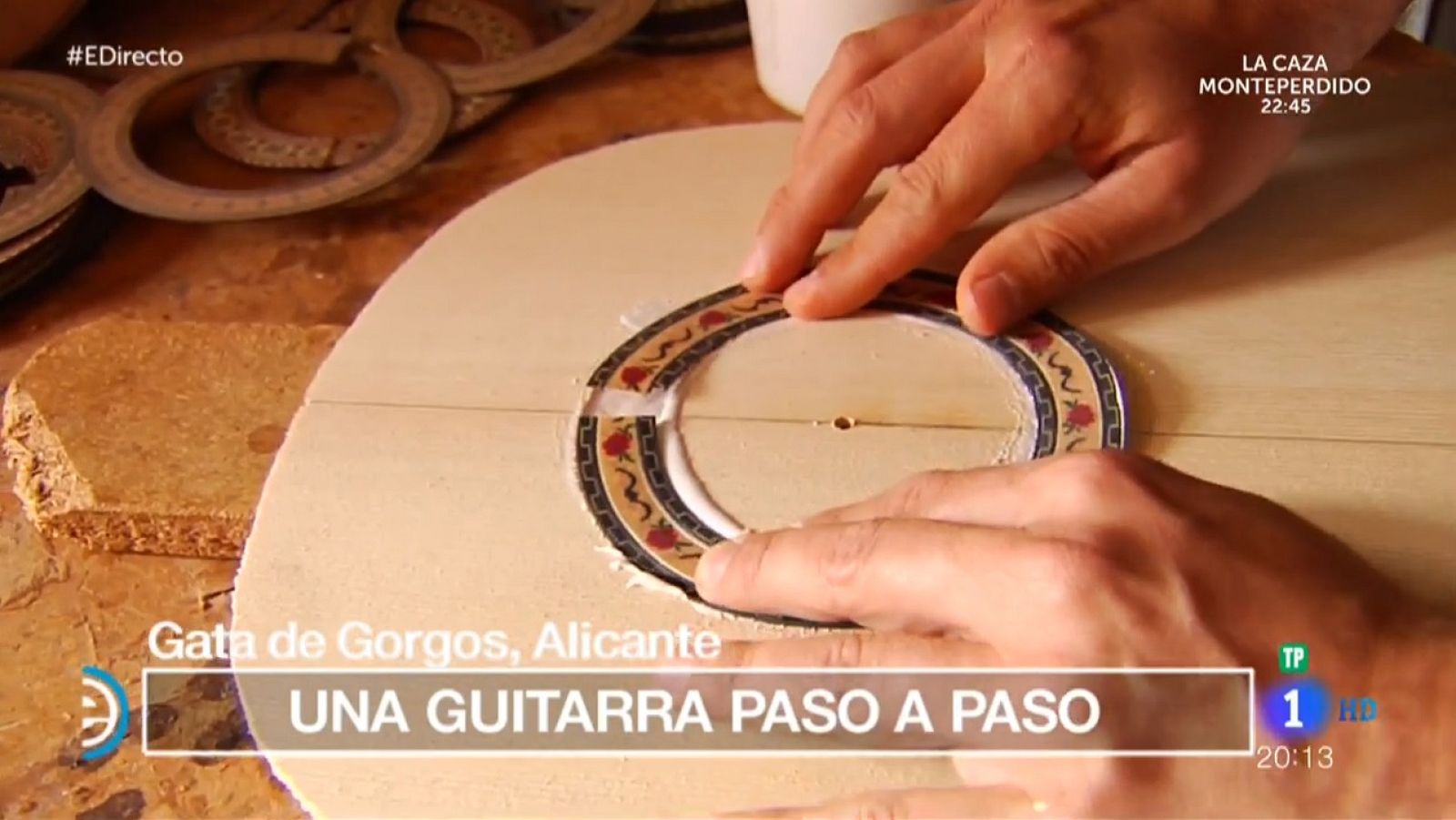 Fabricando guitarras en Gata de Gorgos (Alicante) - España Directo | Ver