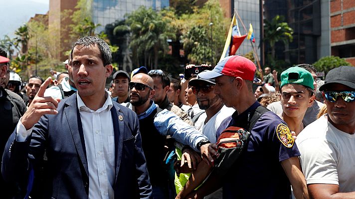 Telediario 1 - Guaidó: "Todos los venezolanos, incluyendo las fuerzas armadas están a favor de la constitución"