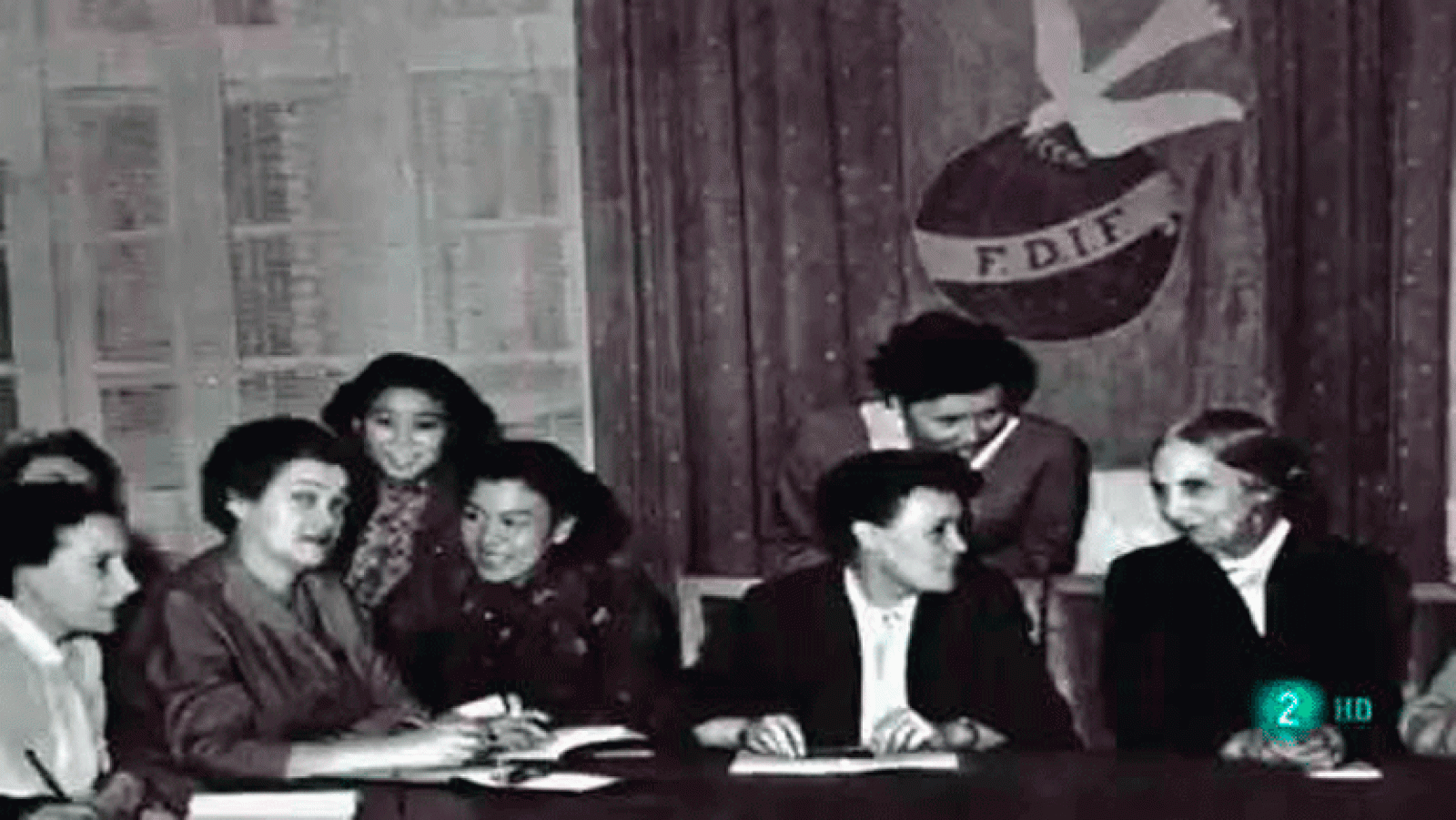 Pioneras La aventura del saber renovación pedagógica, colaboradoras y dirigentes de asociaciones feministas,  la evacuación de niños y familias la guerra civil