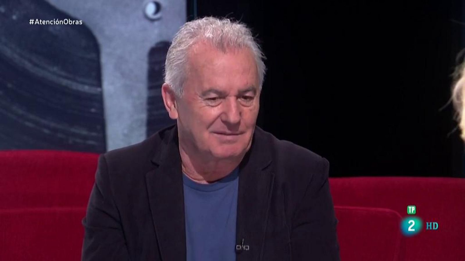 Cayetana Guillem Cuervo entrevista a Víctor Manuel en Atención obras