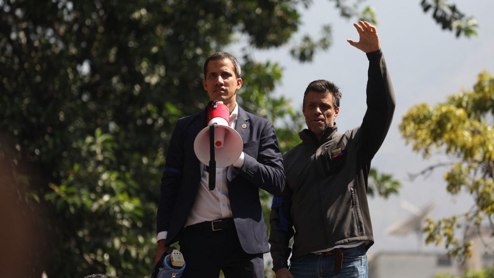 Guaidó contaría con más del 50% del respaldo popular y Maduro con menos del 15%, según sondeos