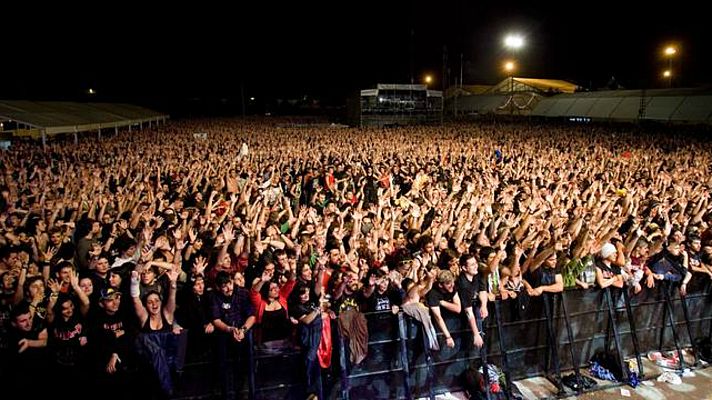 Telediario 1 - El Viña Rock recibe miles de visitantes