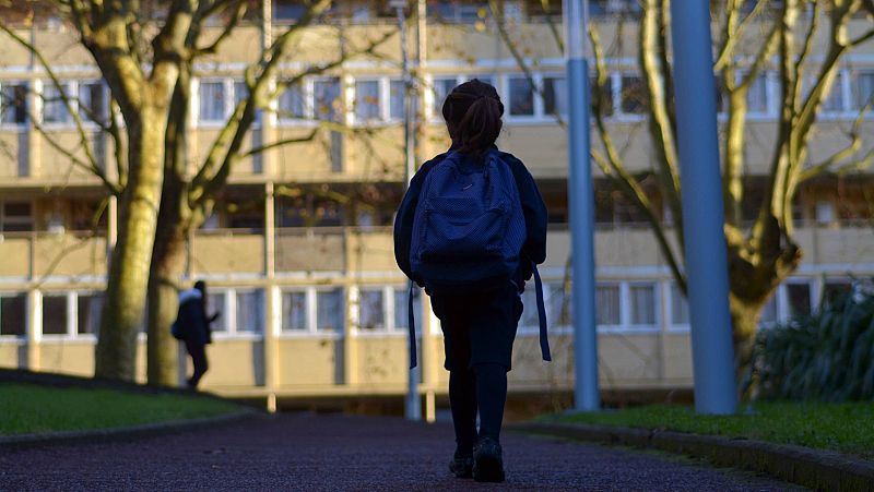 Más de 17.000 menores en España viven en centros de acogida