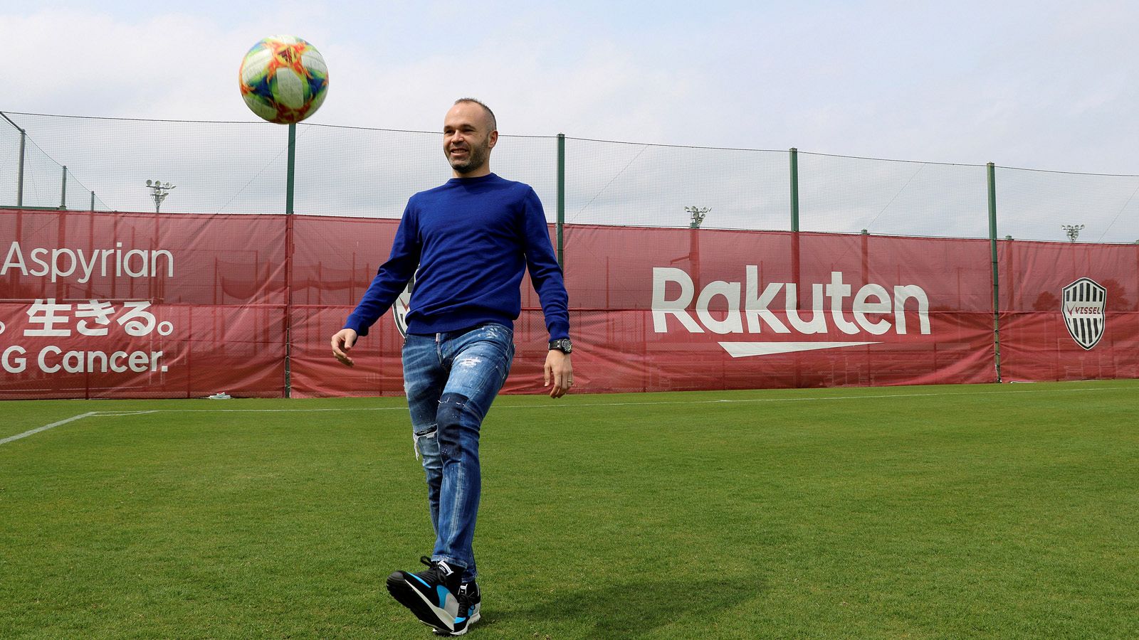 Fútbol | Iniesta valora la "exigencia" de la liga japonesa - RTVE.es | Ver