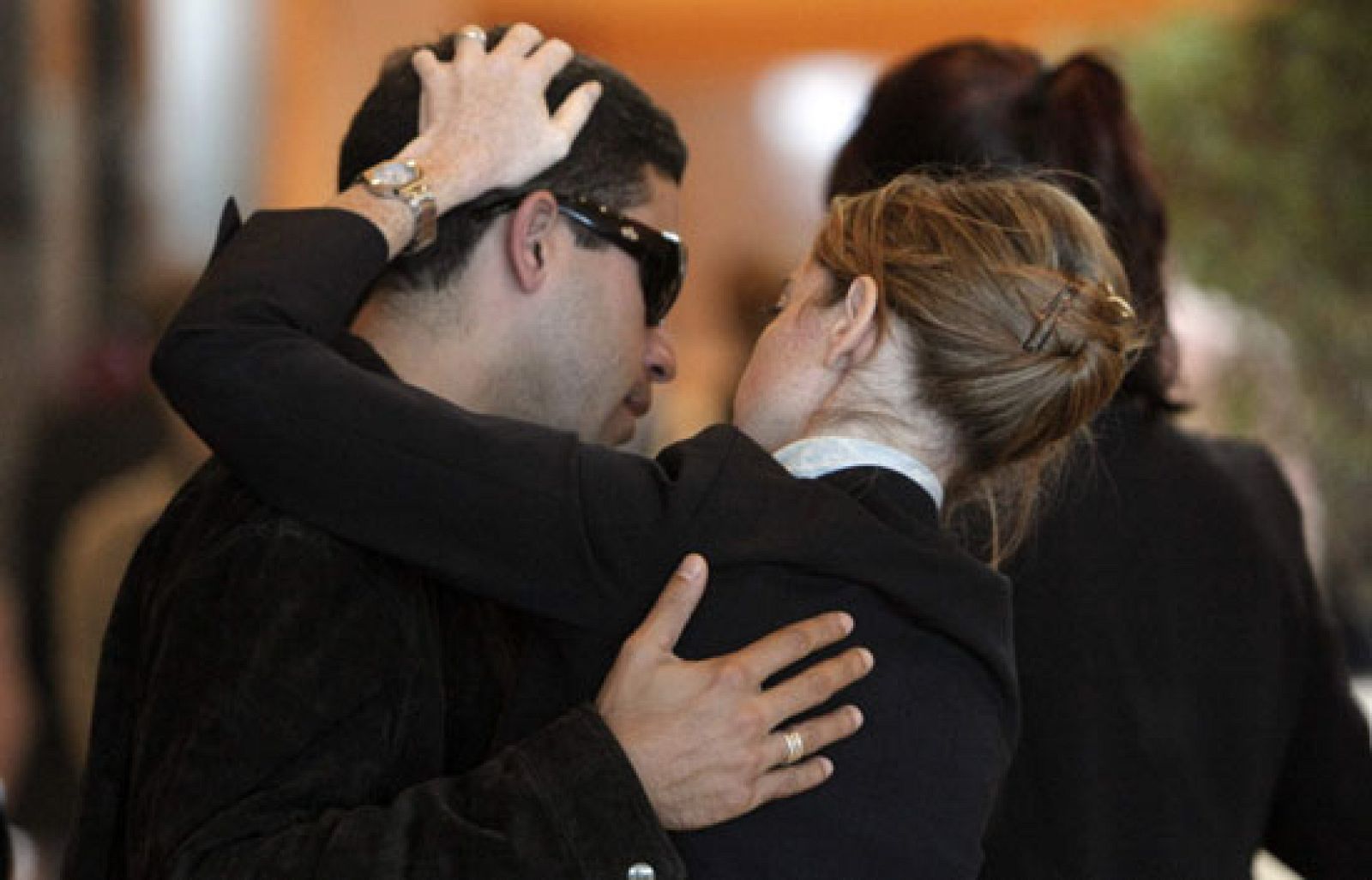 En Brasil los familiares de los pasajeros del avión de Air France siniestrado esperan noticias | Ver