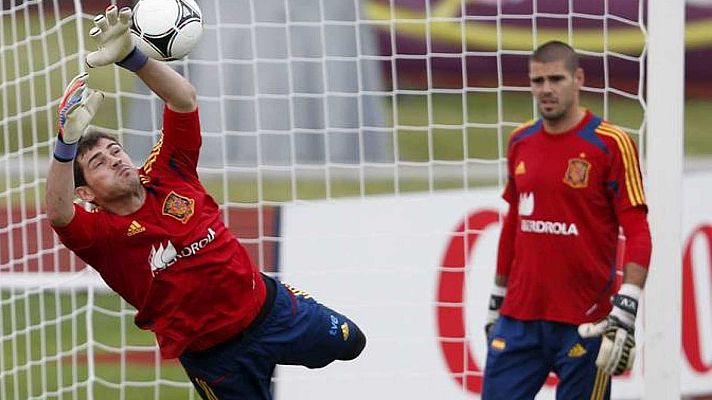 Telediario 1 - Emotivo mensaje de Víctor Valdés a Iker Casillas