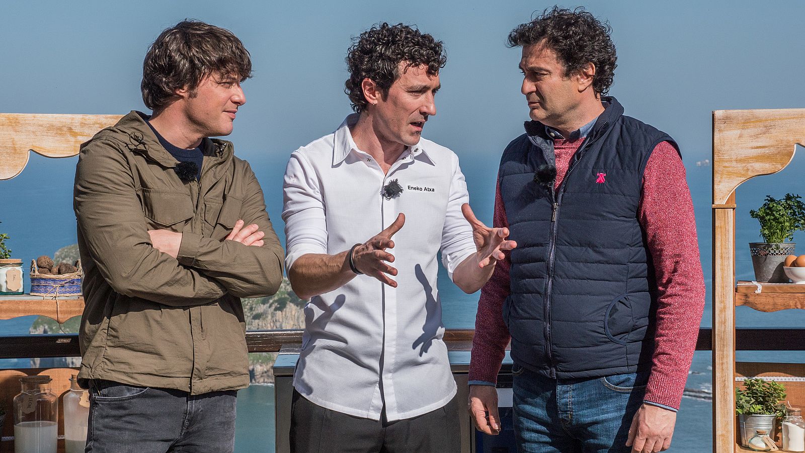 Eneko Atxa aparece para ojear la prueba exterior | Ver