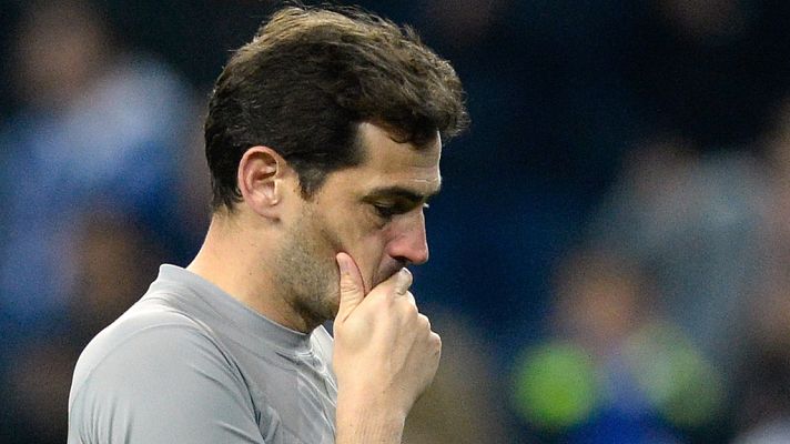 Telediario 1 - La carrera profesional de Iker, en el aire