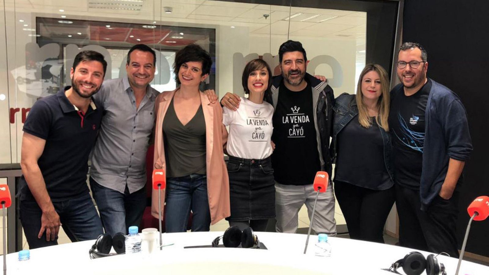 Tony Aguilar, Julia Varela, Dani Galindo y Víctor Escudero visitan "aMikis y conocidas"