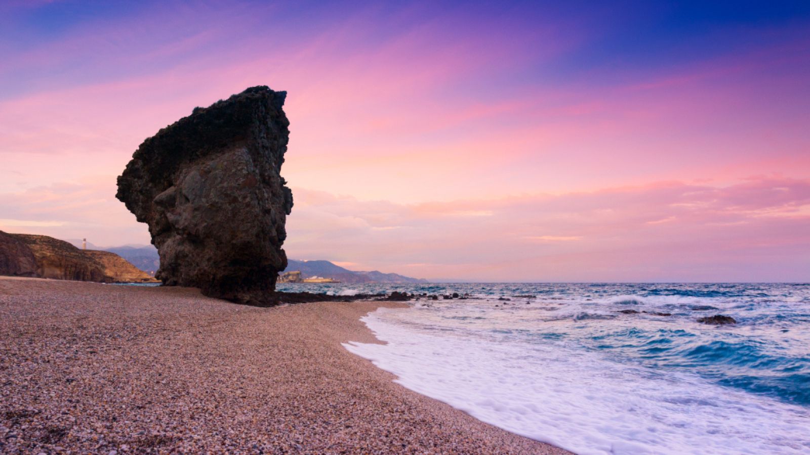 Lluvias y vientos localmente fuertes al final del día en el oeste de Galicia - Ver ahora