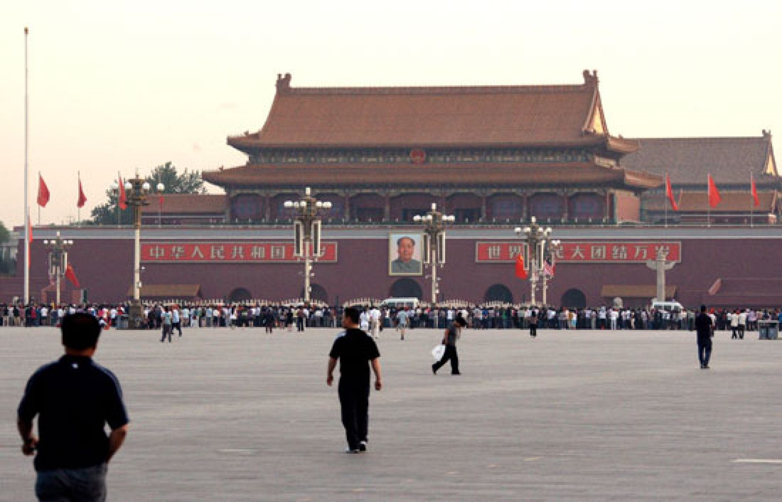 El silencio se apodera de Tiananmen veinte años después