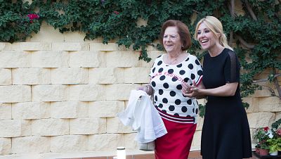 Cayetana Guill�n Cuervo pilla por sorpresa a la madre de Pastora | Ver