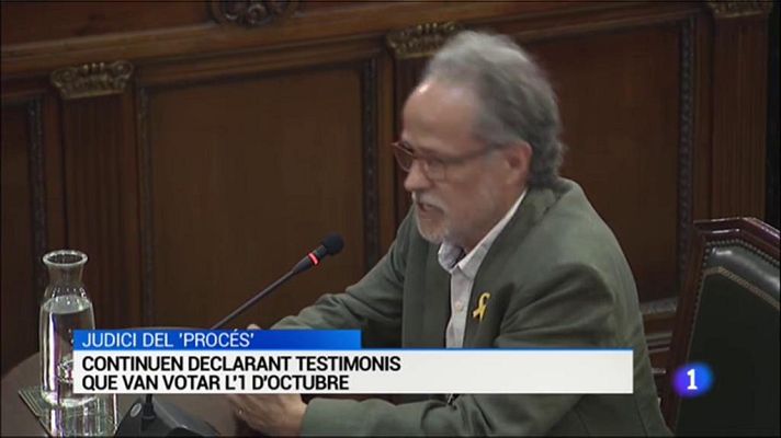 L'Informatiu - Declaren ciutadans que van anar a votar:  l'1-O va ser una jornada festiva