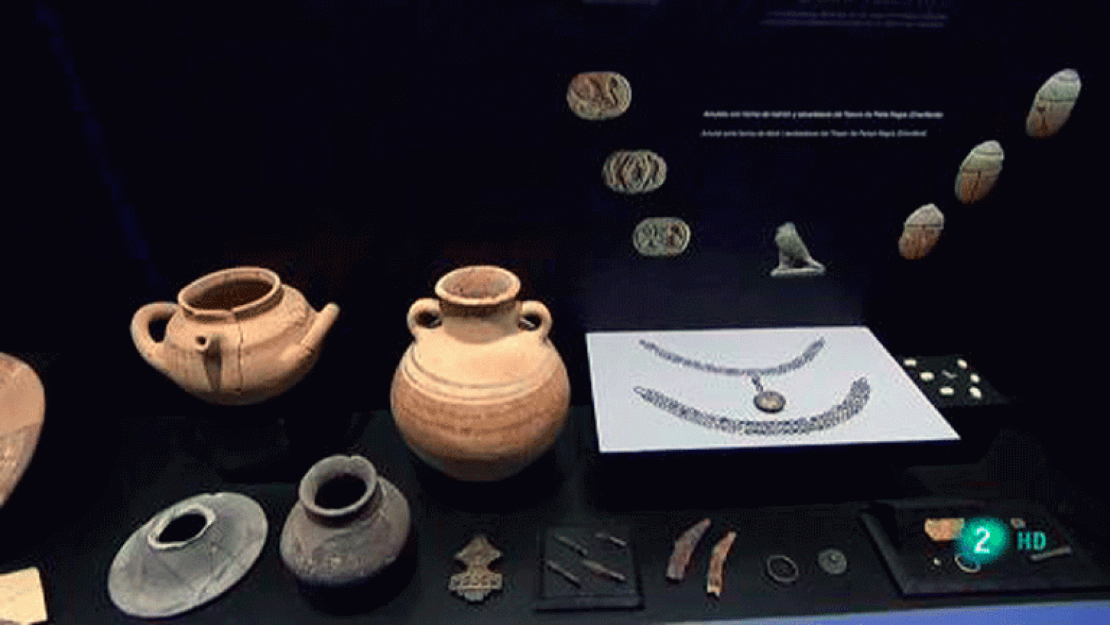 La aventura del saber El túnel del tiempo: Herna/Peña Negra (Alicante) 4 yacimiento arqueológico vajilla cerámica  ibérica y romana.