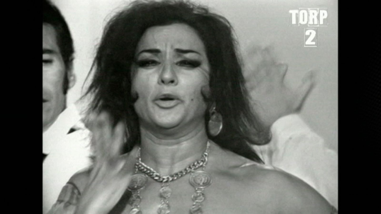 Cachitos de hierro y cromo - Delirio Valerio - ver ahora