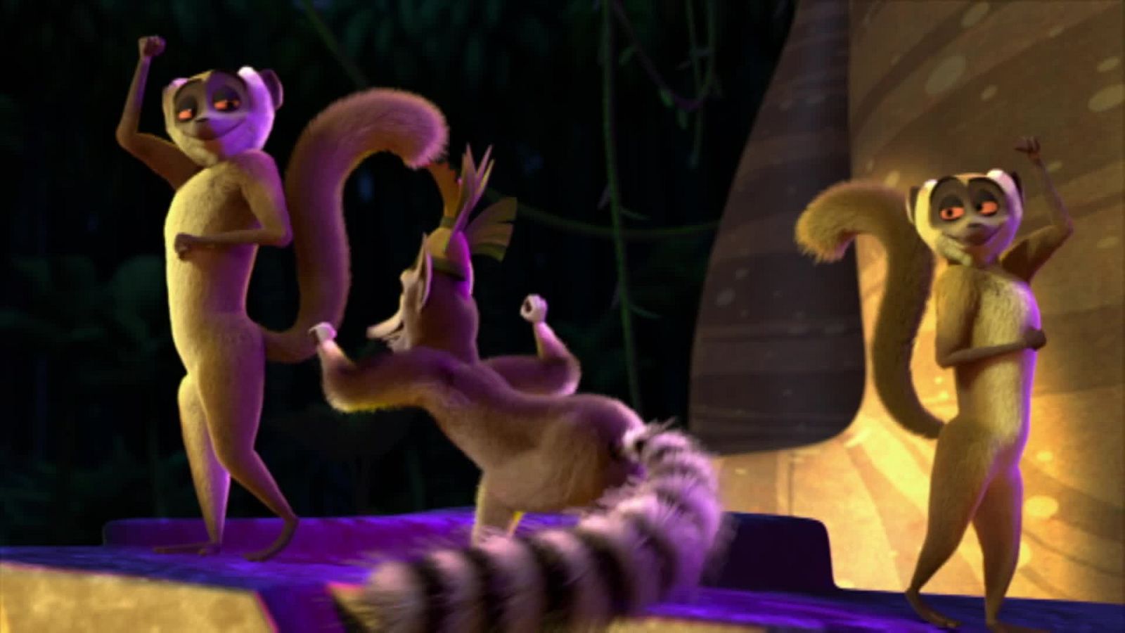 Corre hacia la frontera - Viva el rey Julien | Ver