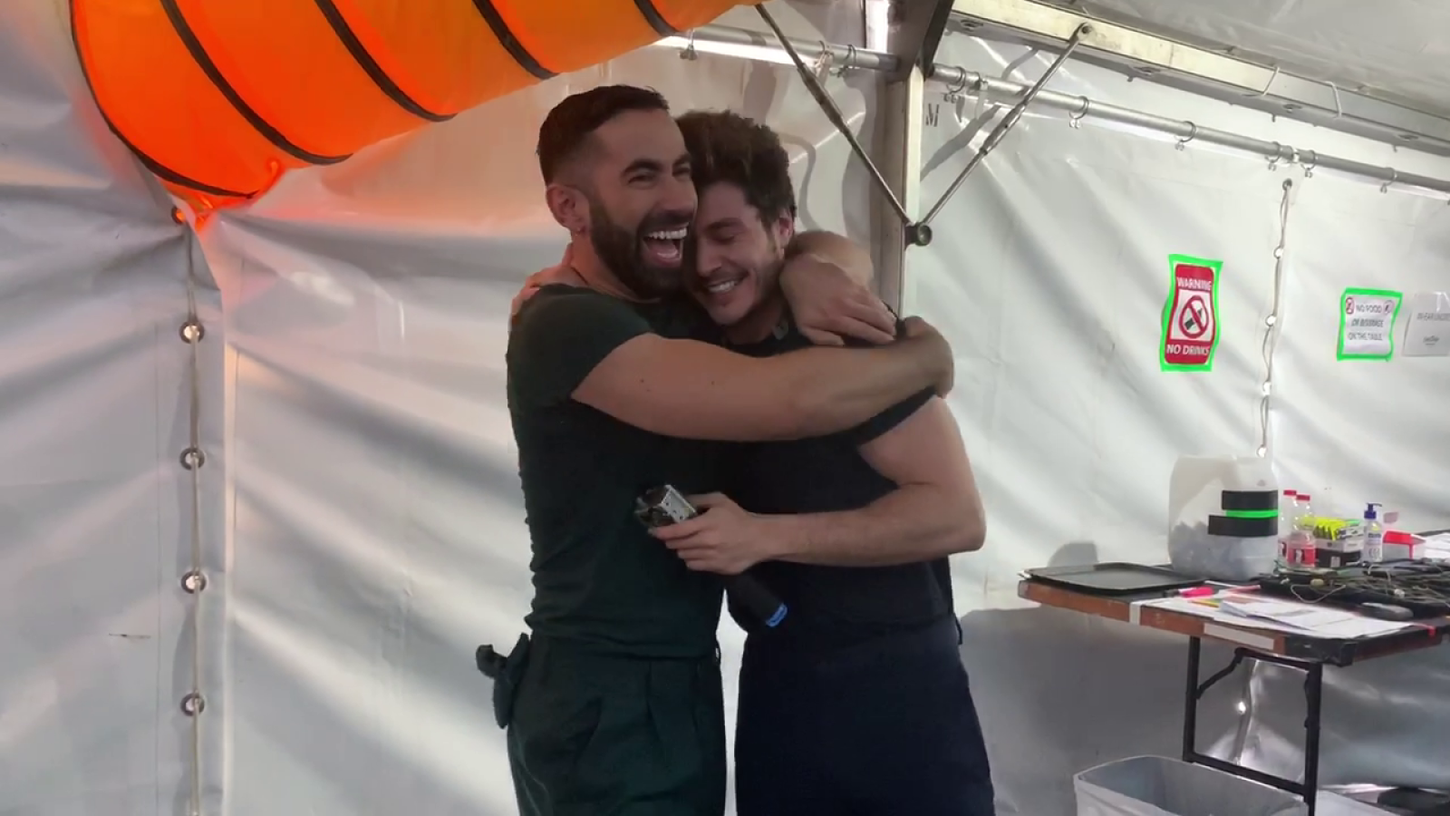 Eurovisión 2019 - La emoción de Miki y toda la delegación española después del segundo ensayo