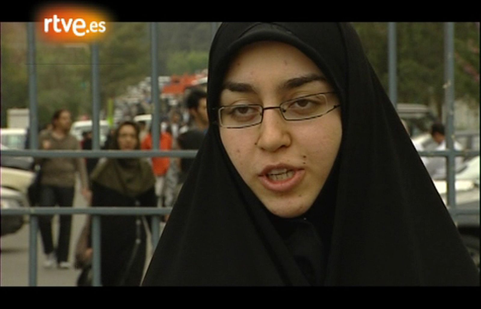 En portada - Irán: Juventud a escondidas. Avance | Ver