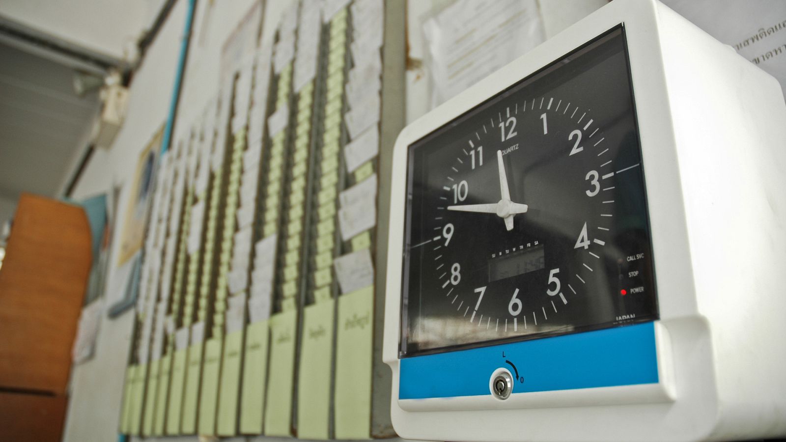 A partir de ahora será obligatorio el control horario en las empresas - Ver ahora