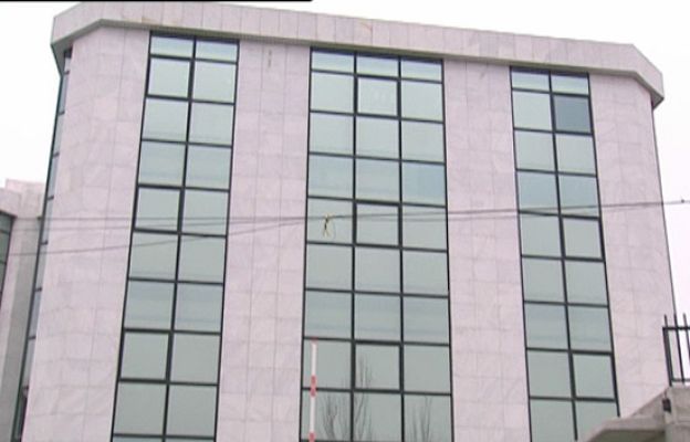  - La policía analiza un zulo