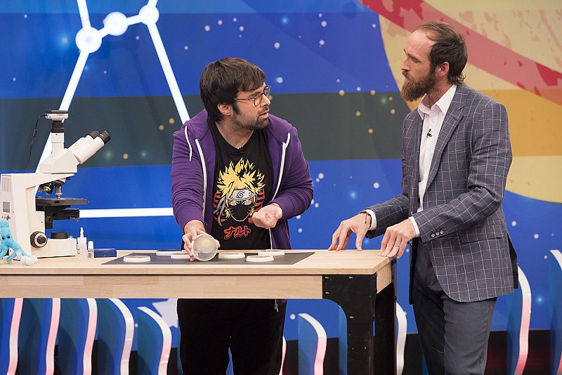 Órbita Laika - Biología con Ricardo Moure - Superbacterias