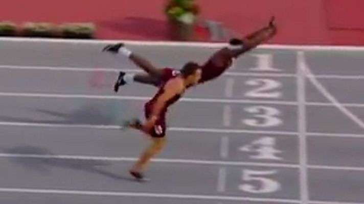 Telediario 1 - Volando hacia la victoria