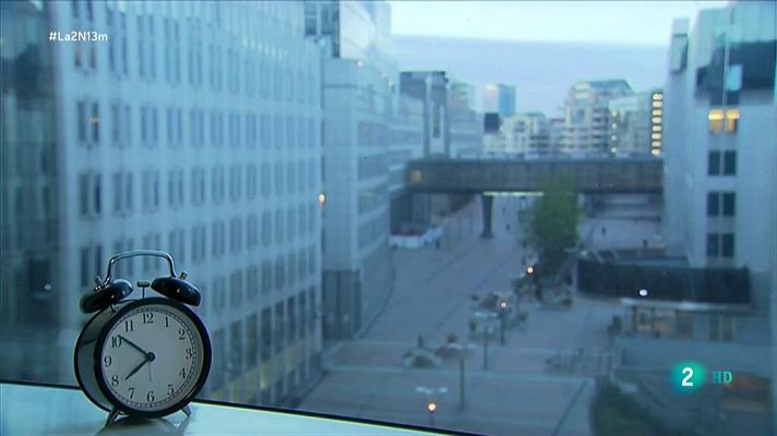 La 2 Noticias - Fichar para controlar las horas extra