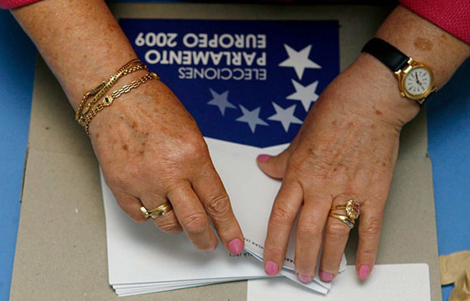 Telediario fin de semana en cuatro minutos - 07/06/09 | Ver