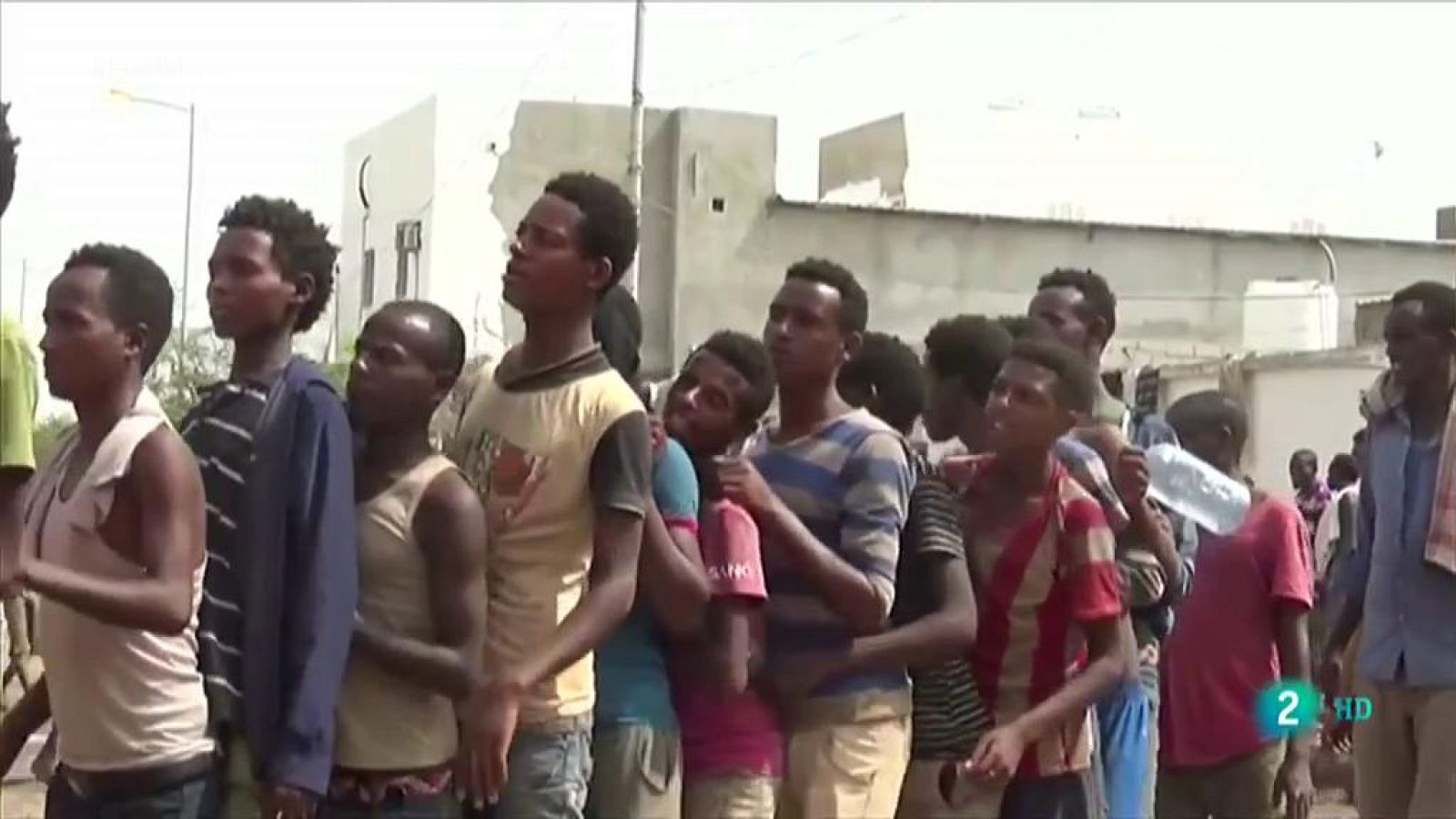 Migrantes etíopes y eritreos atrapados