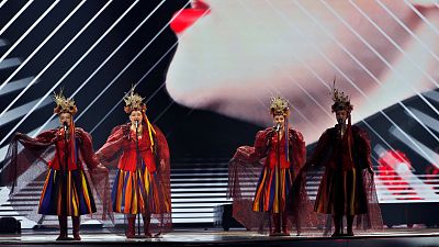 Polonia: Tulia canta "Fire of love"