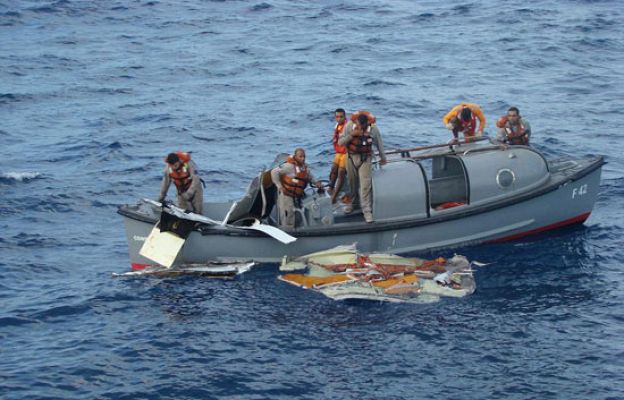  - 6 cuerpos en el Atlántico