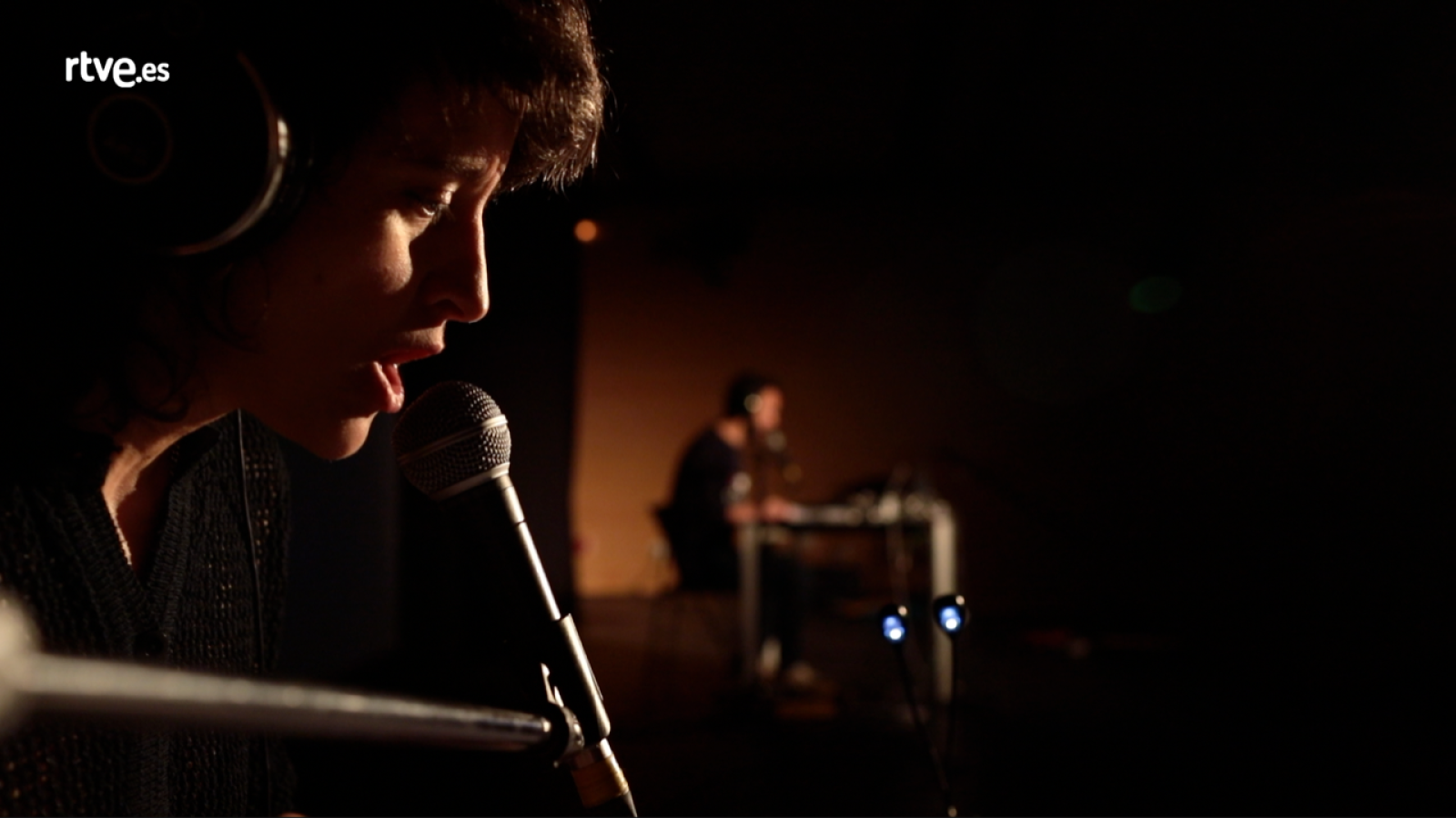 Desatados - María Salgado - Escuchar ahora