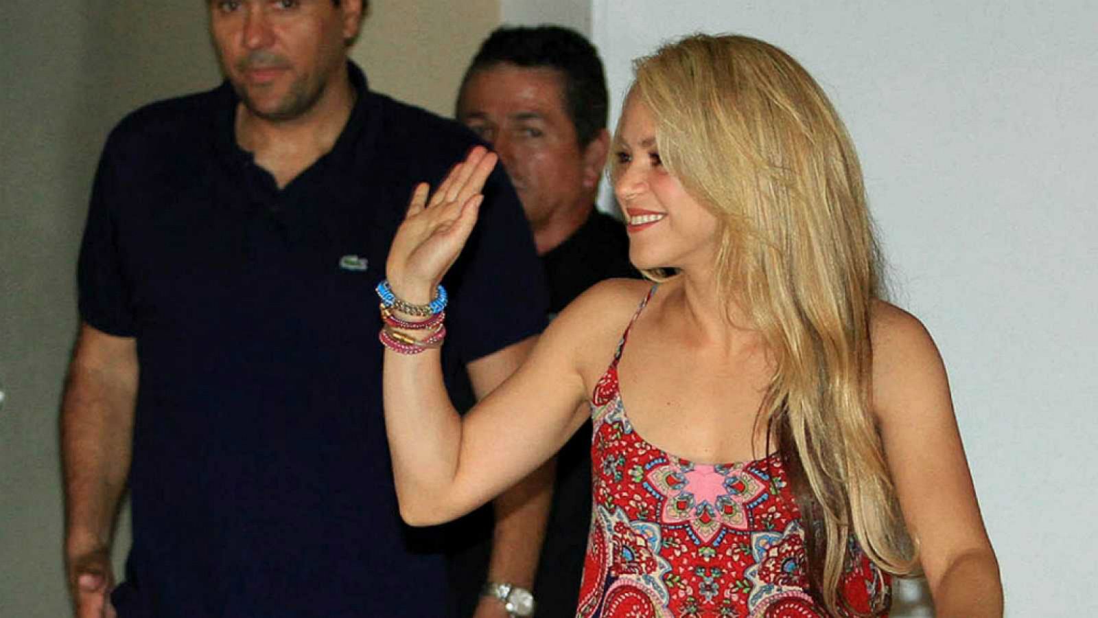 El juez desestima la demanda de plagio contra Shakira y Carlos Vives - D Corazón | Ver