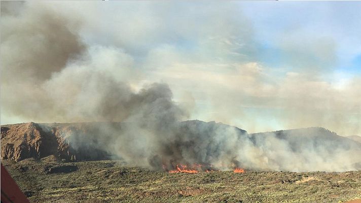 Telediario 1 - Estabilizado el incendio del Parque Natural del Teide