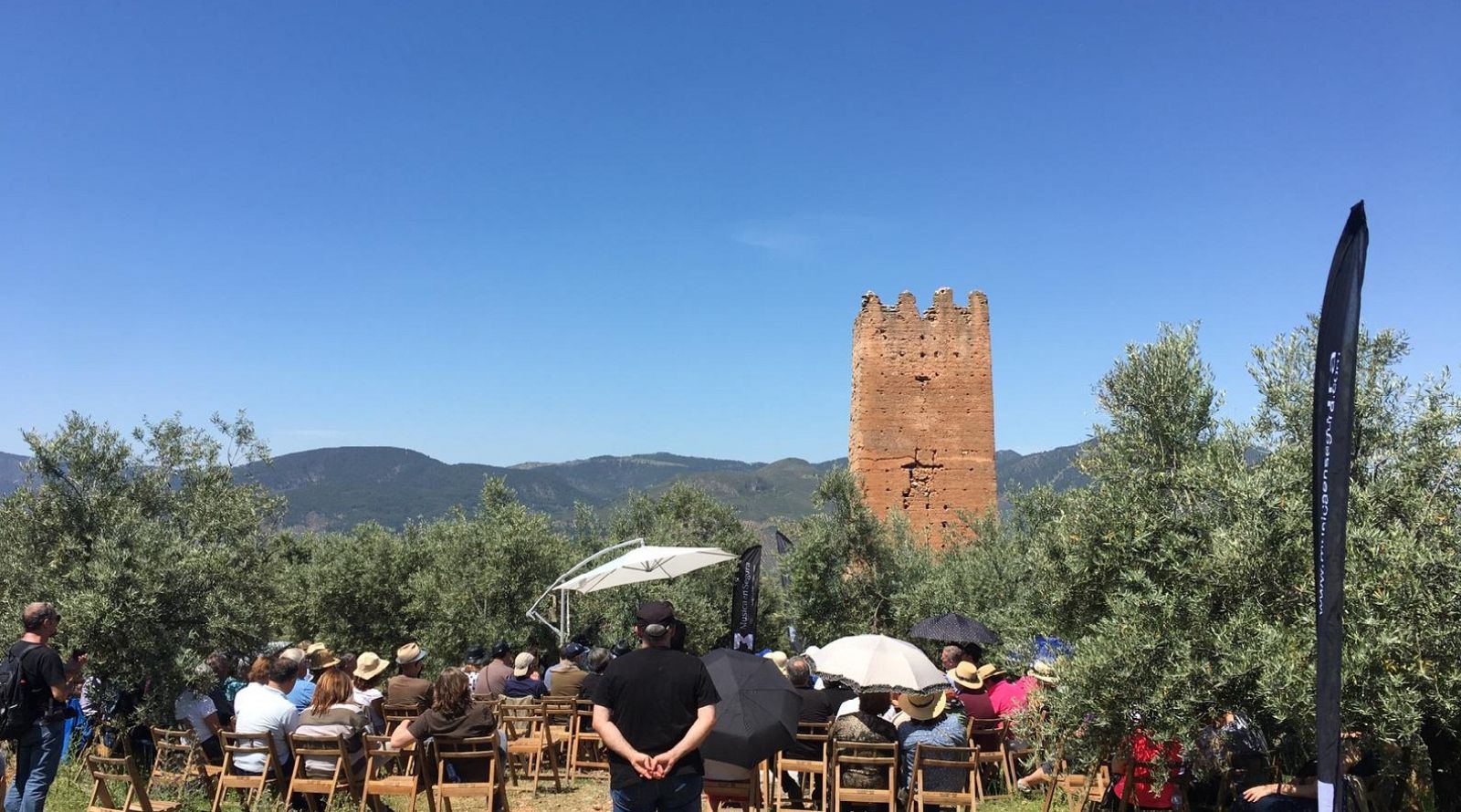 Delicatessen musical en Segura de la Sierra - España Directo | Ver