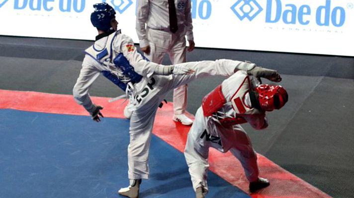 Telediario 1 - Javier Pérez Polo asegura la primera medalla para el taekwondo español en los mundiales