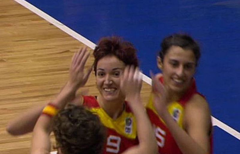 España comenzó su andadura en el Eurobasket Femenino de Letonia con una trabajada victoria ante la República Checa.