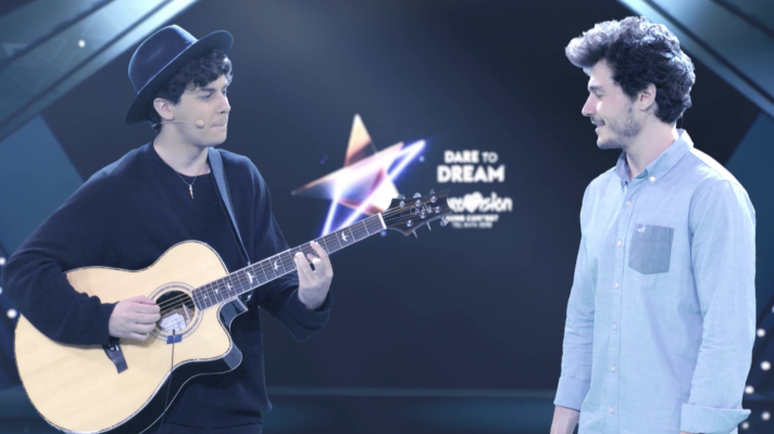 Eurovisión - Miki y Alfred cantan "La Venda" en acústico