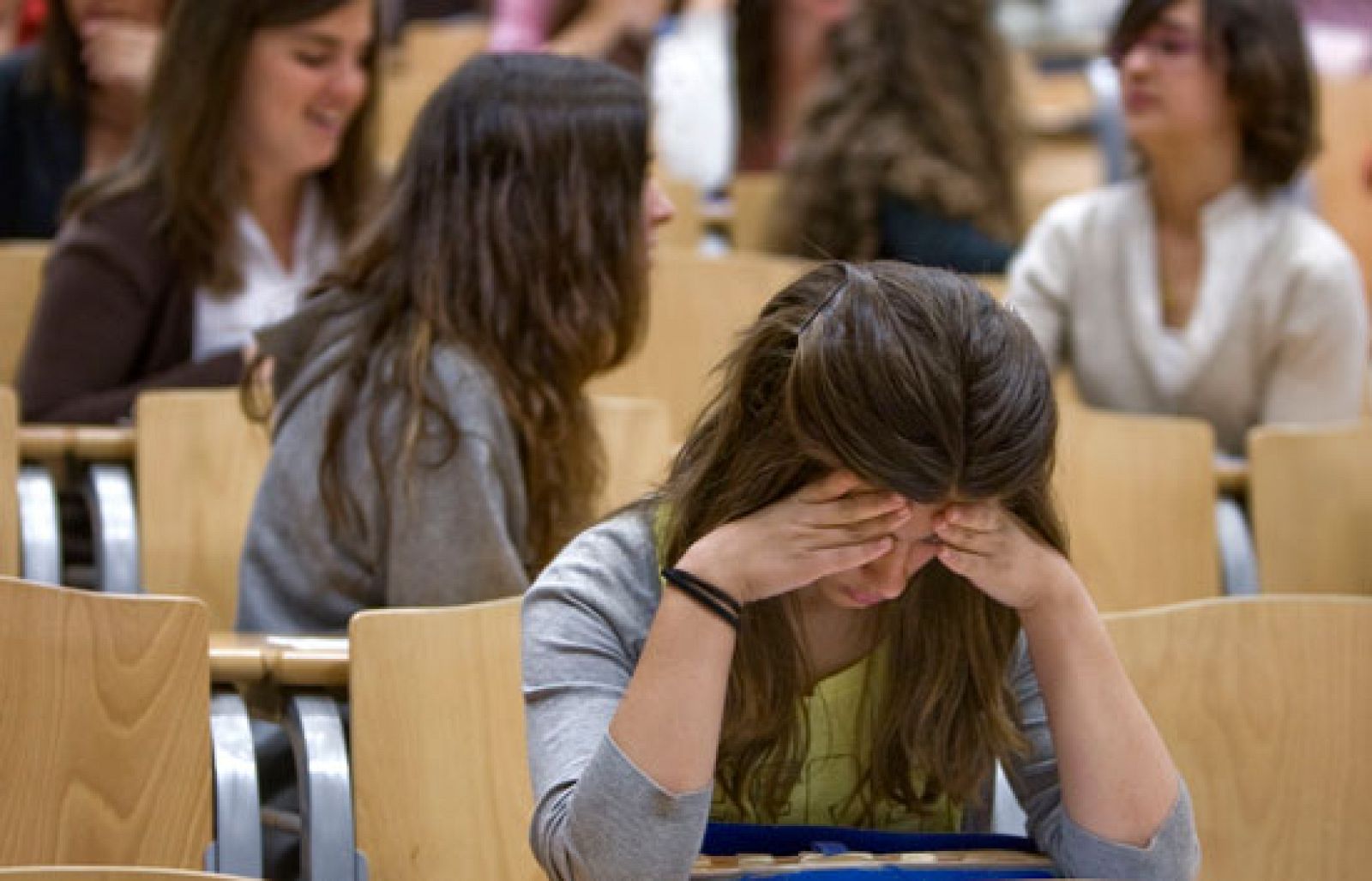 Los estudiantes madrileños se enfrentan a las pruebas de selectividad | Ver