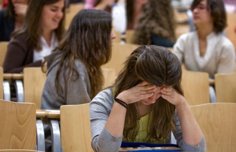 Los estudiantes madrileños se enfrentan a las pruebas de selectividad | Ver