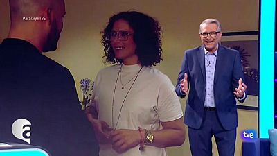 'Ara i Aqu�' se centra el fenomen fan. Carlos Fuentes s'endinsa en el tema amb l'ajuda d'especialistes, tertulians i diferents testimonis.