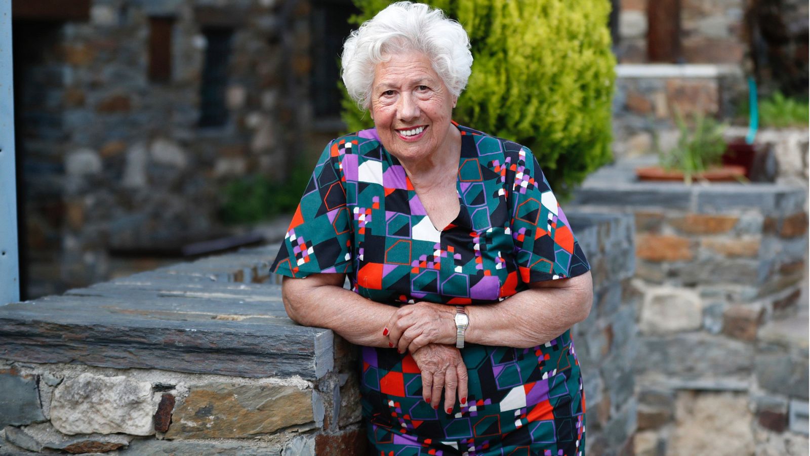 Charito, de Abuelas por Patones, aspira a ser alcaldesa de este pueblo madrileño a sus 95 años